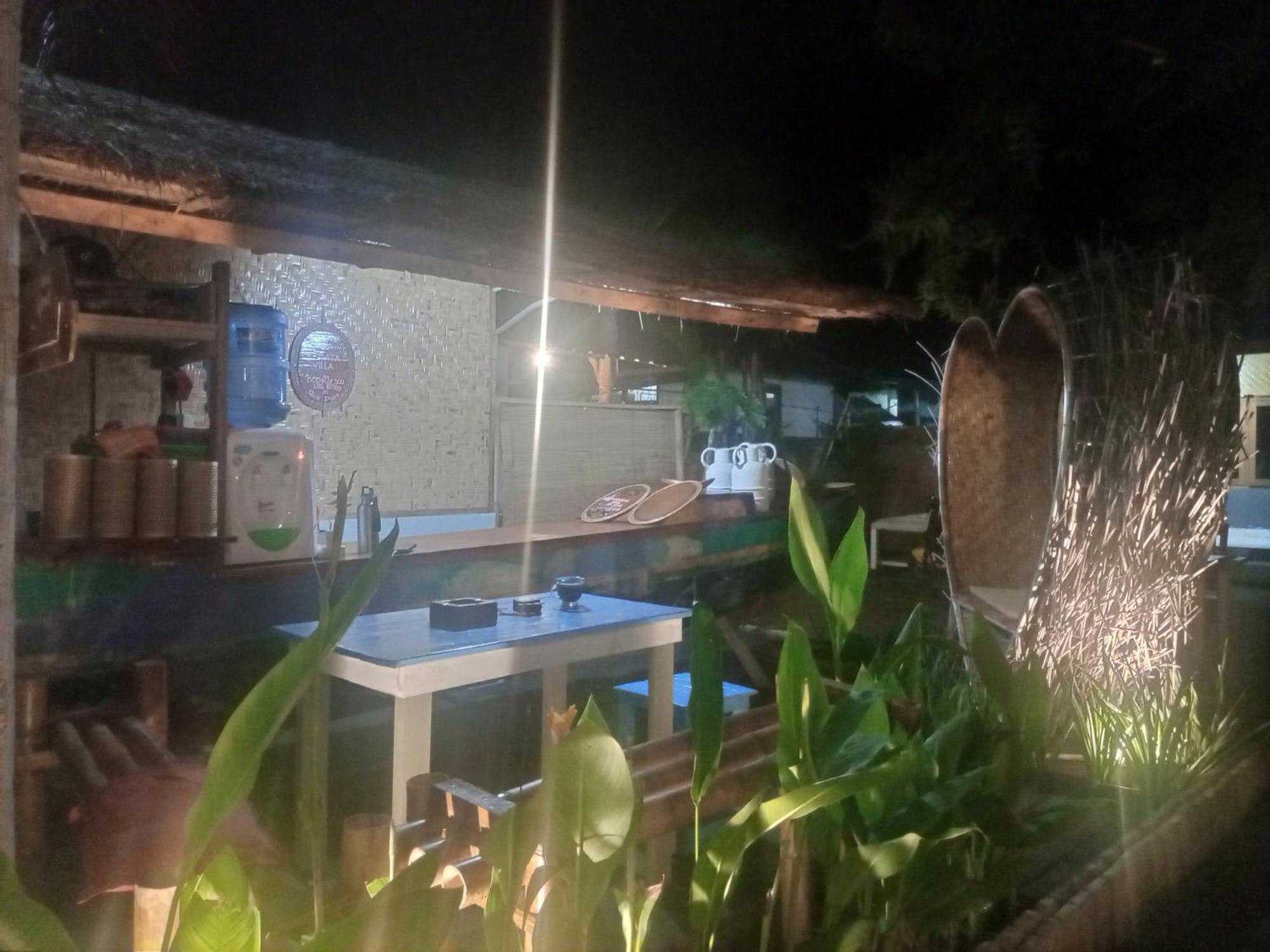 Efrata Villa Gili Air Quarto foto
